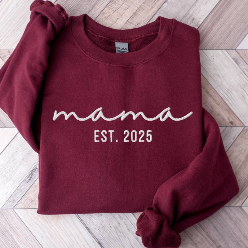 Bestickter Pullover Personalisiertes Mama Sweatshirt Namen Kinder Auf Ärmeln Personalisierbare Jahreszahl Geburtsjahr Muttertag von lillegrintshop