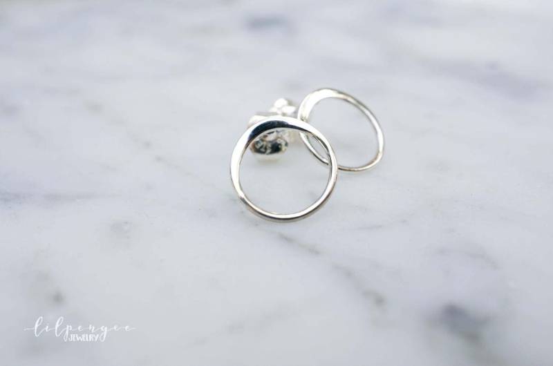 Sale - Sterling Silber Kreis Ohrringe. Silberne Creolen. Scheiben Ohrstecker von lilpengee