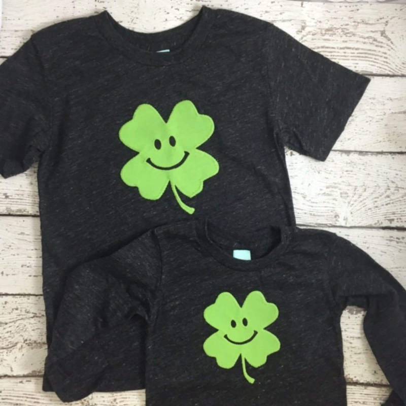 st. Patricks Dy Shirt, Shamrock Vierblättriges Kleeblatt, Patrick's Day T-Shirt Für Babys, Kinder, Auch Erwachsene von lilthreadzclothing