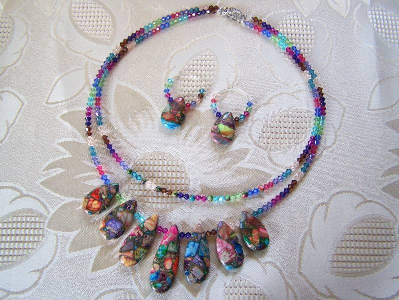 Schmuck Set Sea Sediment Regenbogen Jaspis Und Swarovski Kristall Multi-strängige Halskette Ohrring-Set von lindasorigjewelry