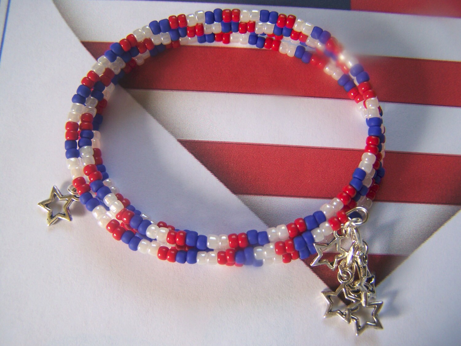 Viertel Der Juli-Armband Rot, Weiß Und Blau von lindasorigjewelry