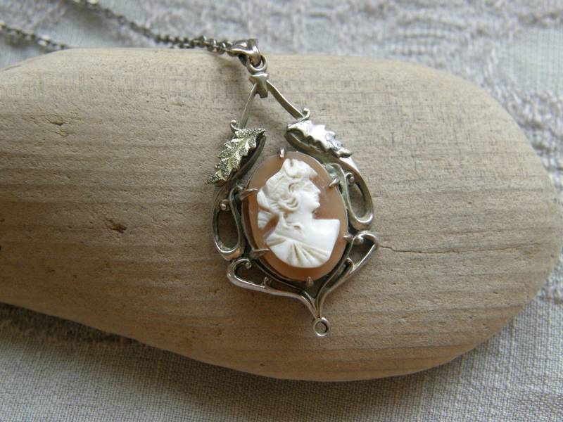 Edwardian Jugendstil Lavalier Silberkette Mit Shell-Cameo-Auftritt Fehlt Es Ist Drop von lindysloops