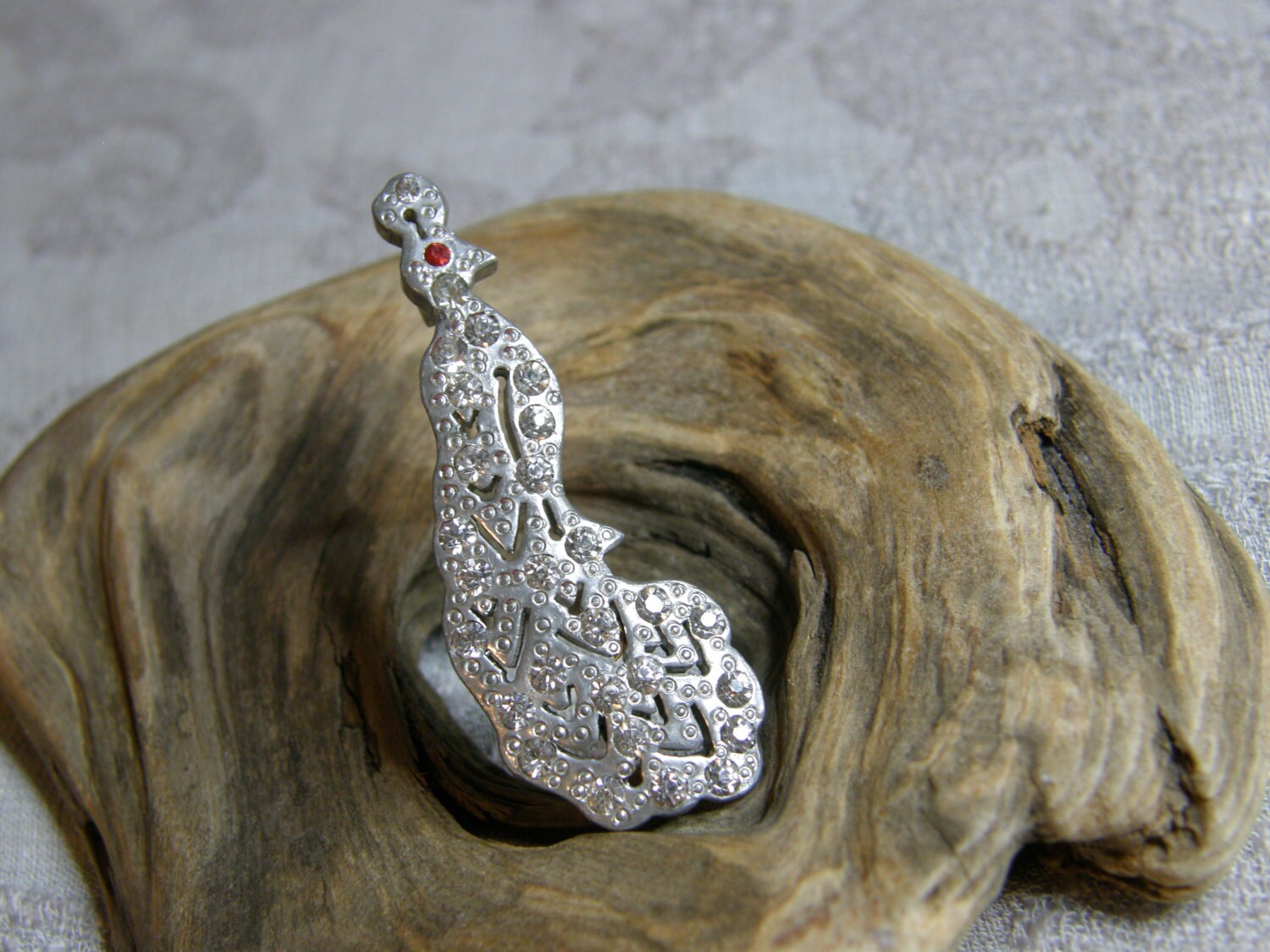 Vintage Strass Pfau Brosche Ca. 1940 von lindysloops