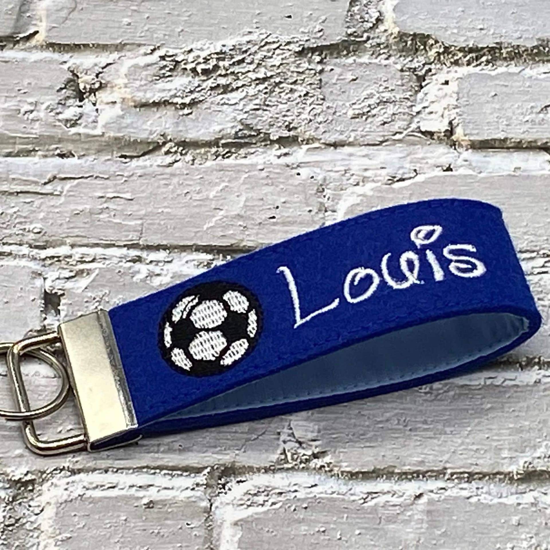 Schlüsselanhänger Fußball Mit Wunschtext Schlüsselanhänger Fußball Mit Wunschtext von lineluCologne