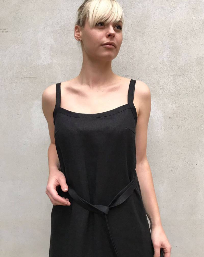 Schwarzes Leinen Cami Kleid, Maxikleid Schwarz, Wäschekleid, Slip Dress, Nachtkleid, Nachthemd Trägerkleid Ärmelloses Leinenkleid von linenbees