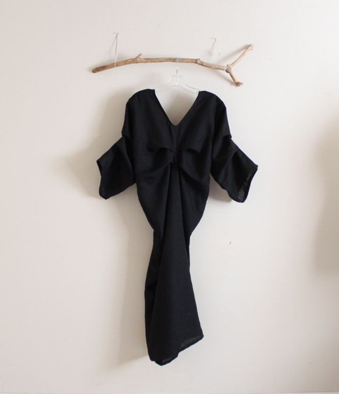 Benutzerdefinierte Flaschenform Falten Leinenkleid Benutzerdefinierte Flaschenform Falten Leinenkleid von linenclothingbyanny