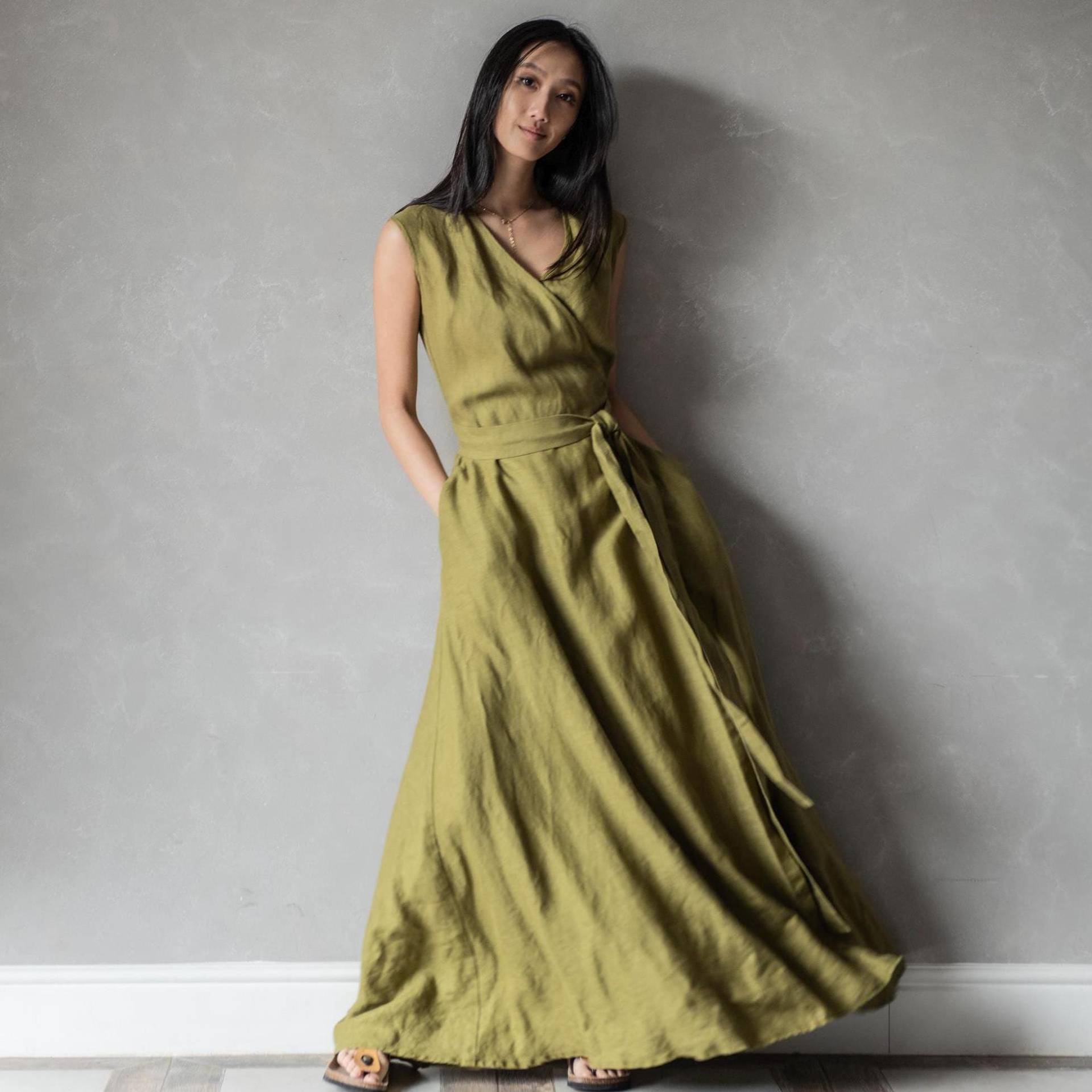 Grüner Leinen Wickelkleid, Ärmelloses Maxi Kleid, Swing Sommer Fit Und Flare Feenkleid Donna von linenfairytales