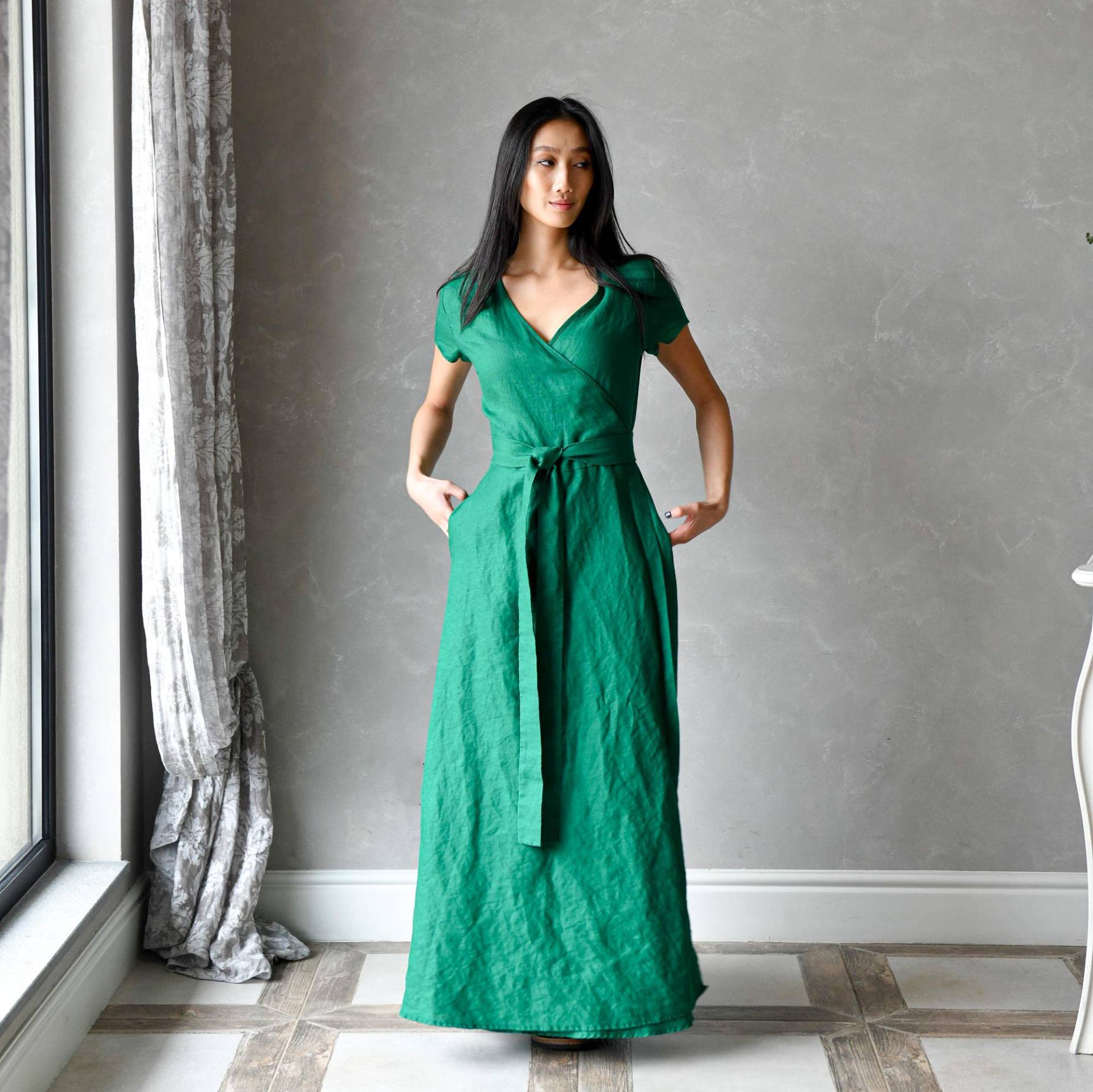 Leinen Wickelkleid, Grünes Kleid, Nachhaltige Kleidung, Maxi Kaftan Valentina von linenfairytales