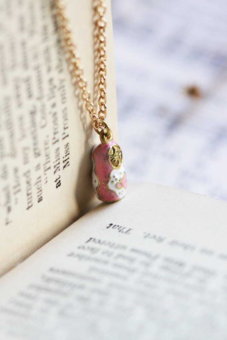 Babuschka Puppe Halskette, Schmuck Für Jeden Tag, Charm Anhänger, Halskette Mit Kleine Größe von linenjewelryshop