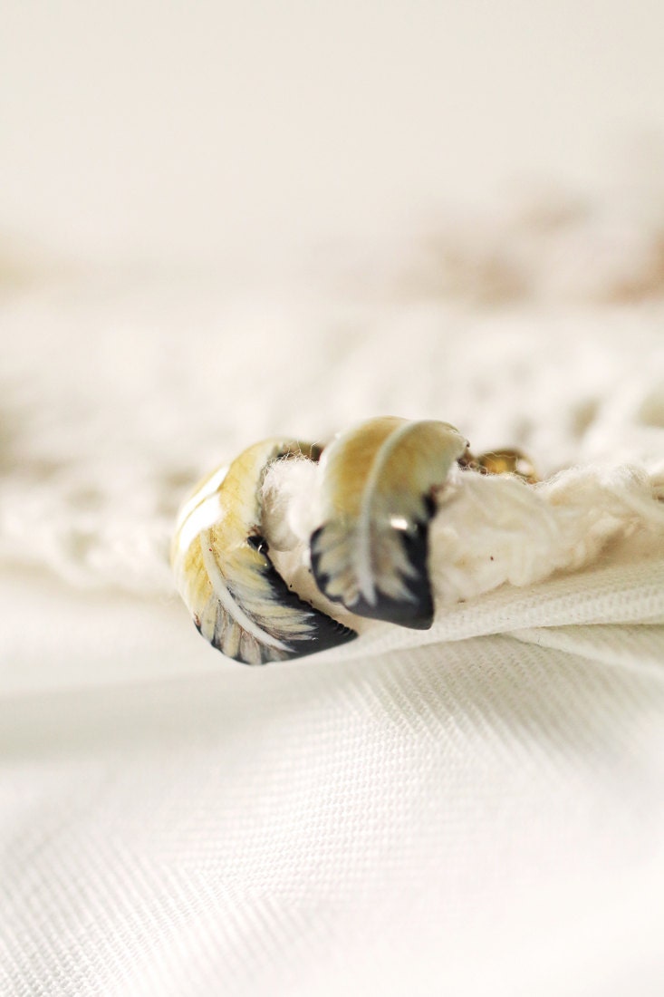 Feder Ohrstecker Original Design By Linen Jewelry/Handarbeit Und Handbemalt Boho Stil von linenjewelryshop