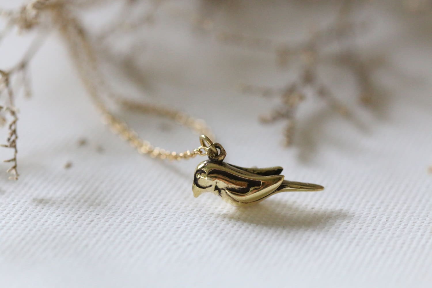 Gold Vogel Kette, Anhänger, Schmuck, Rustikale Kette von linenjewelryshop