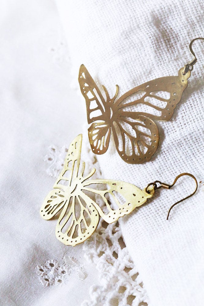 Großer Schmetterling Draht Ohrring/Leinen Schmuck Alltags von linenjewelryshop