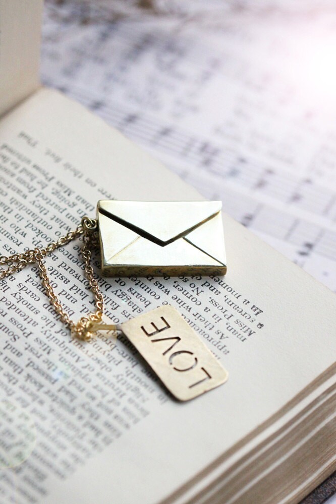 Umschlag Mit Liebe Halskette/Leinen Schmuck Charm Für Jeden Tag Papier Charms von linenjewelryshop