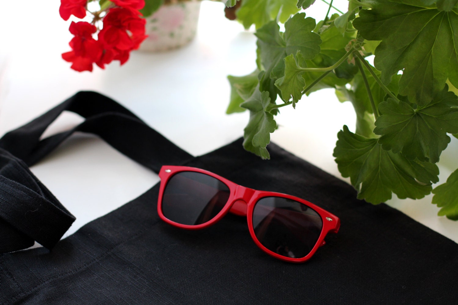 Schwarze Leinen Tragetasche - Classic Tote Made in Lettland Schwarze Leinen Tragetasche - Classic Tote Made in Lettland von linenquality