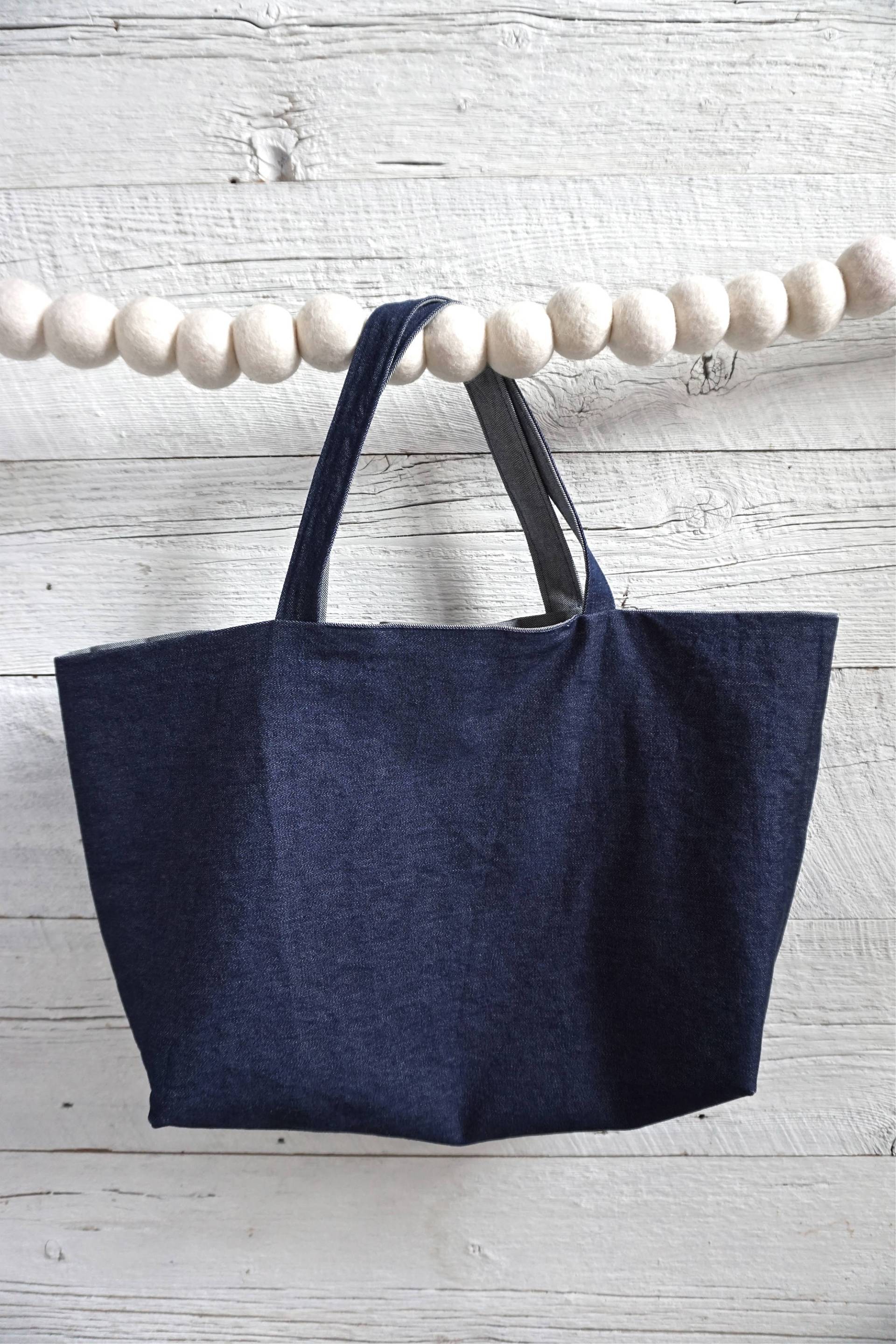 Taschen, Shopper, Reversible Tote in Blau/Grau Baumwolle Blau | Handgefertigt Taschen, Shopper, Reversible Tote in Blau/Grau Baumwolle Blau | Handgefertigt von linlainecoton