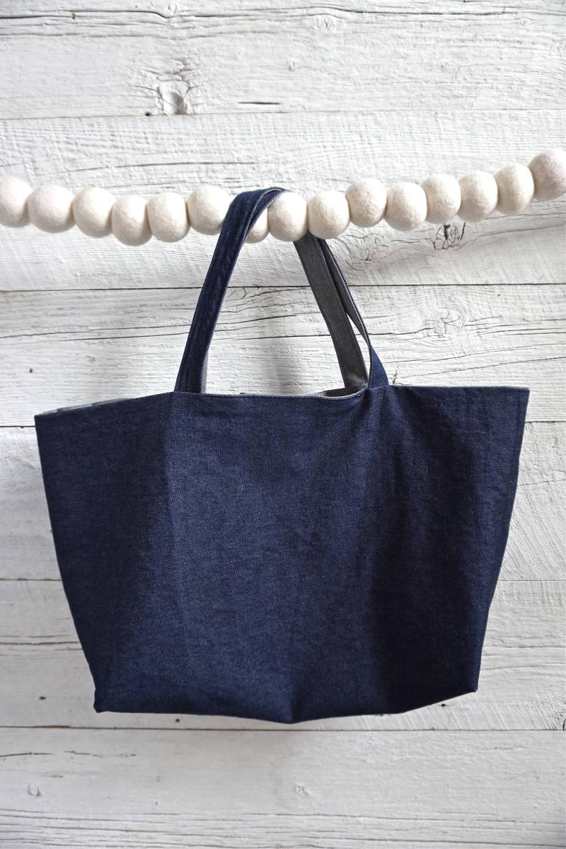 Taschen, Shopper, Reversible Tote in Blau/Grau Baumwolle Blau | Handgefertigt Taschen, Shopper, Reversible Tote in Blau/Grau Baumwolle Blau | Handgefertigt von linlainecoton