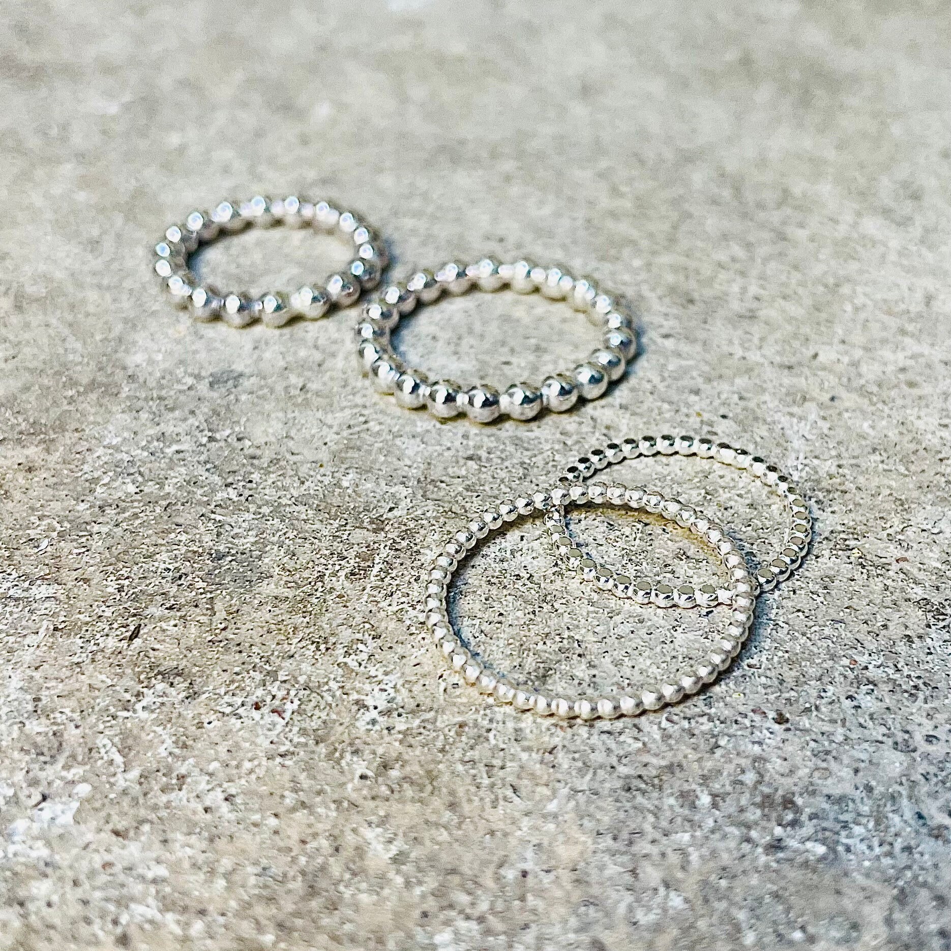 Beaded Circle Ring/Kugeldraht Perldraht Minimal Collection Beaded Circle Ring/Kugeldraht Perldraht Minimal Collection von lioWorks
