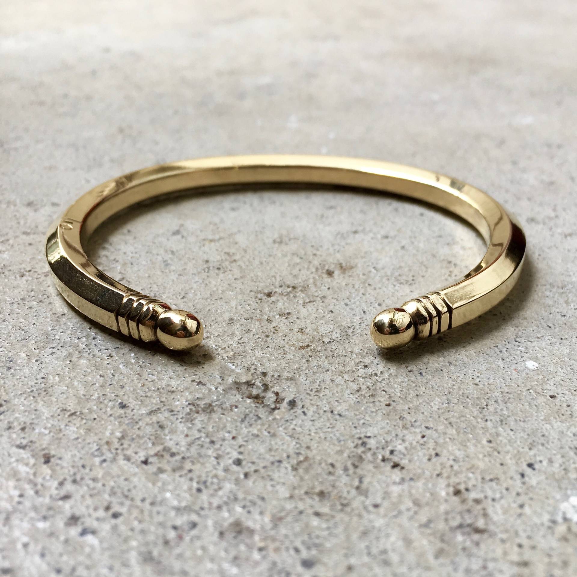 Thick Cuff Bracelet/Bangle Massive Thick Armreifen Offen Thick Cuff Bracelet/Bangle Massive Thick Armreifen Offen von lioWorks