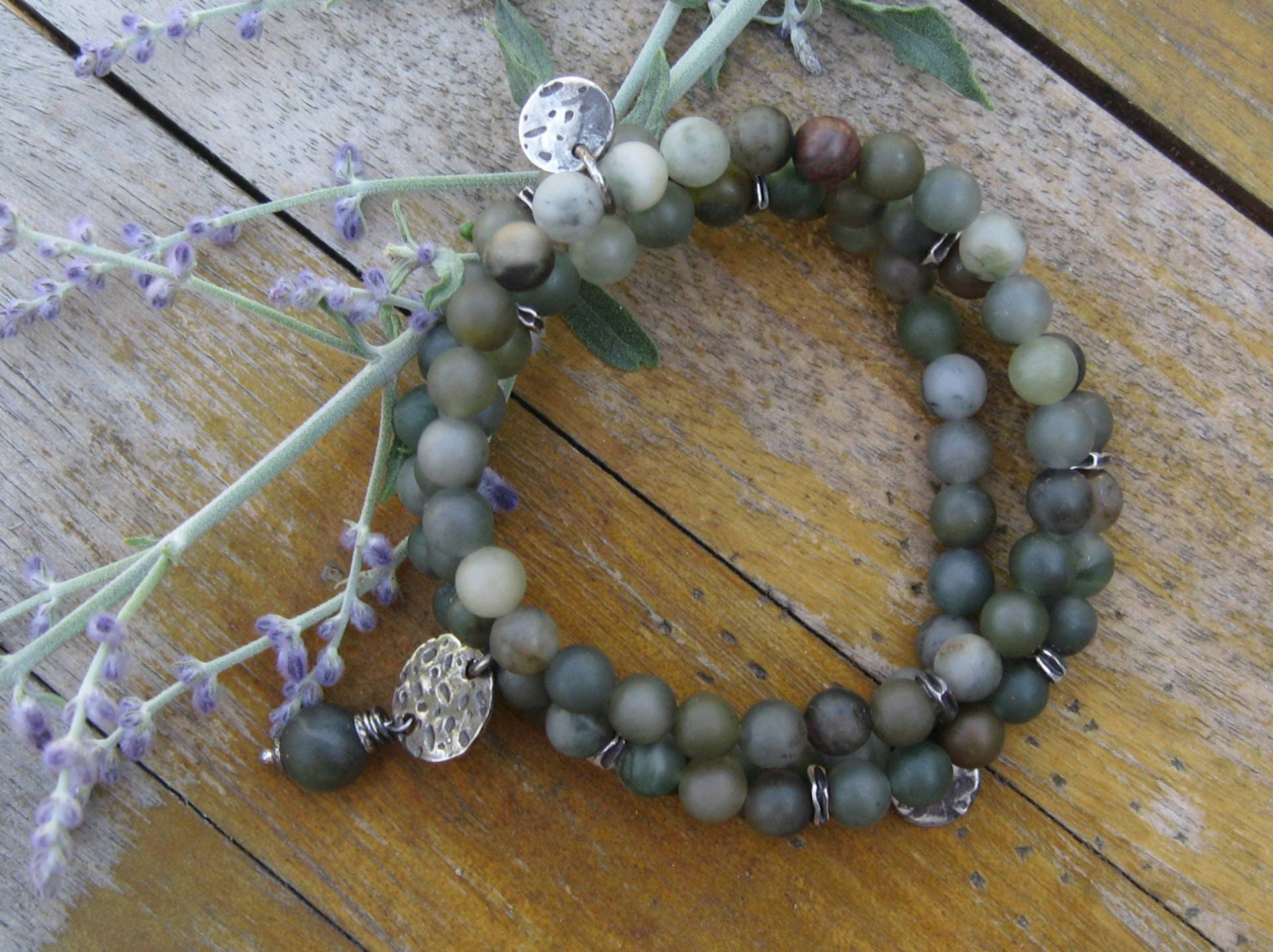 Polar Jade & Sterling Silber 3 Armband Set W Charms Polar Jade & Sterling Silber 3 Armband Set W Charms von liquidstarjewelry