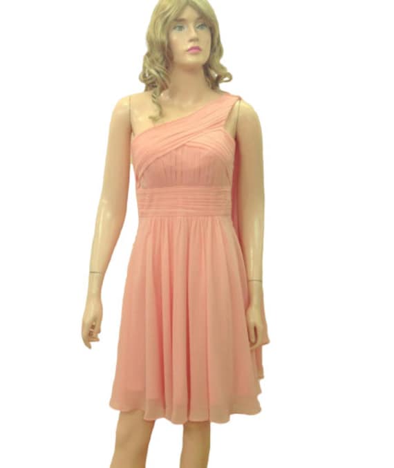 Brautjungfer Kleid. Hellrosa Ein Schulterkleid von lisaclothing