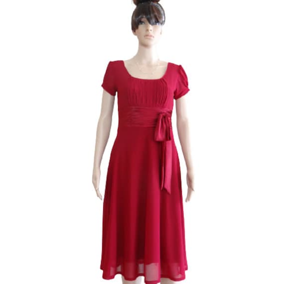 Brautjungfernkleid. Kleid Mit Ärmeln von lisaclothing