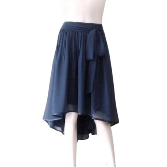 Dunkelblauer High Low Rock. Brautjungfernrock. Chiffon Abendrock Dunkelblauer High Low Rock. Brautjungfernrock. Chiffon Abendrock von lisaclothing
