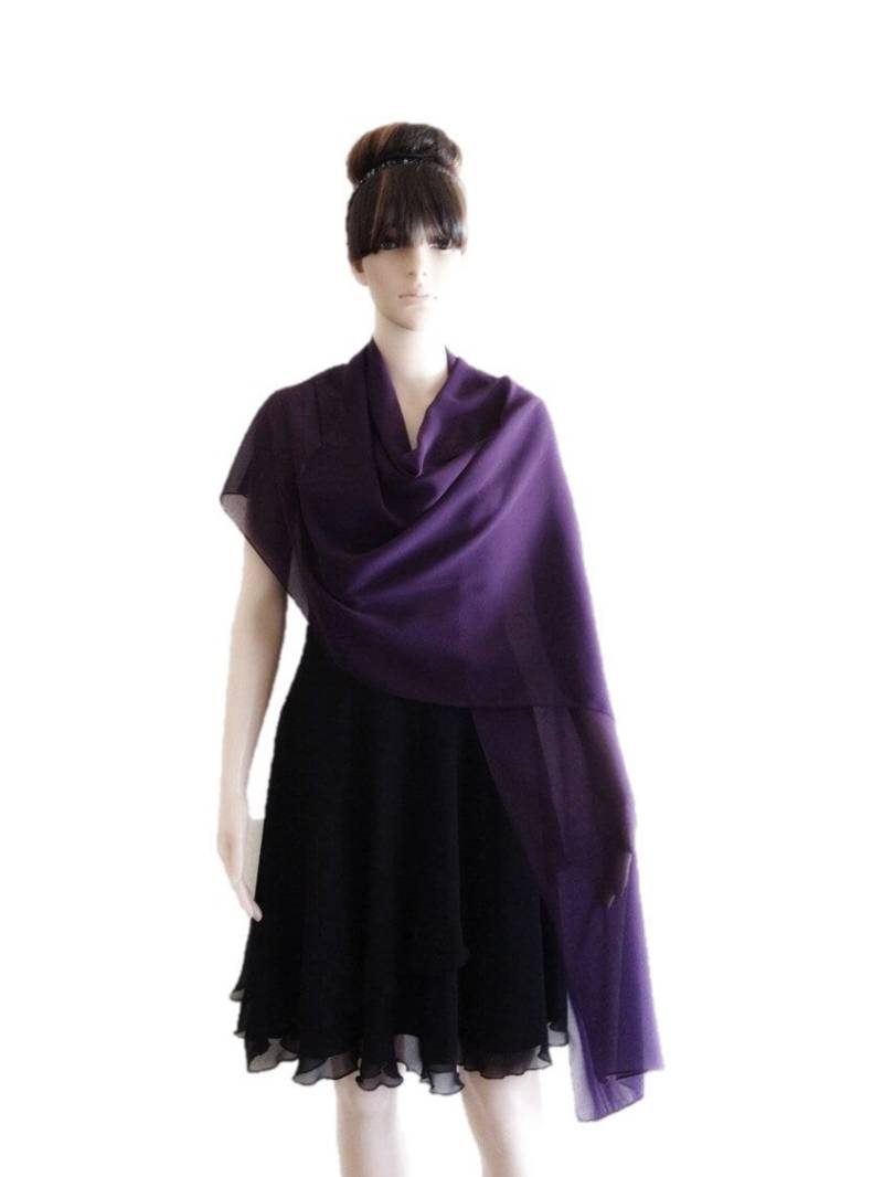 Dunkellila Chiffon Stola. Wickelschal. Langer Schal von lisaclothing