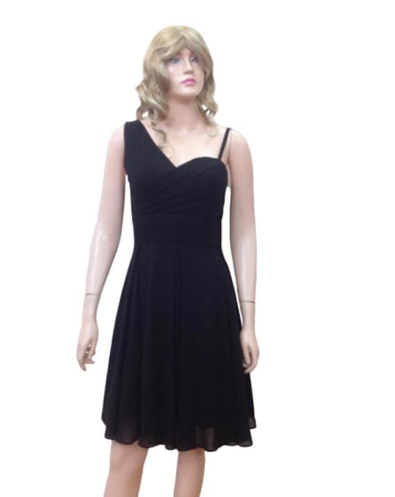 Ein Schulterkleid. Schwarze Brautjungfer Kleid von lisaclothing