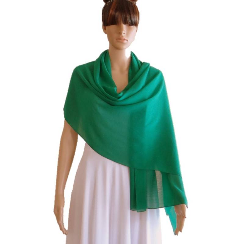 Grüner Chiffon Schal. Weicher Langer Grüner Chiffon Schal. Weicher Langer von lisaclothing
