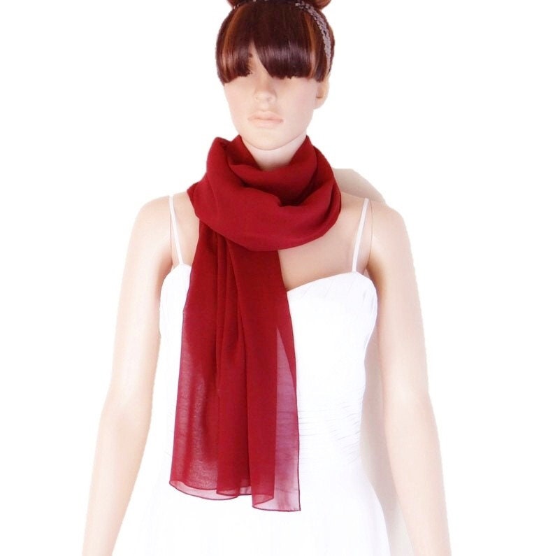 Hell Weinroter Chiffon Schal. Weicher Langer Heller Wickelschal von lisaclothing