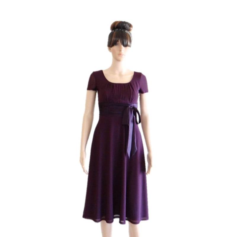 Kleid Mit Ärmeln. Lila Brautjungfernkleid von lisaclothing
