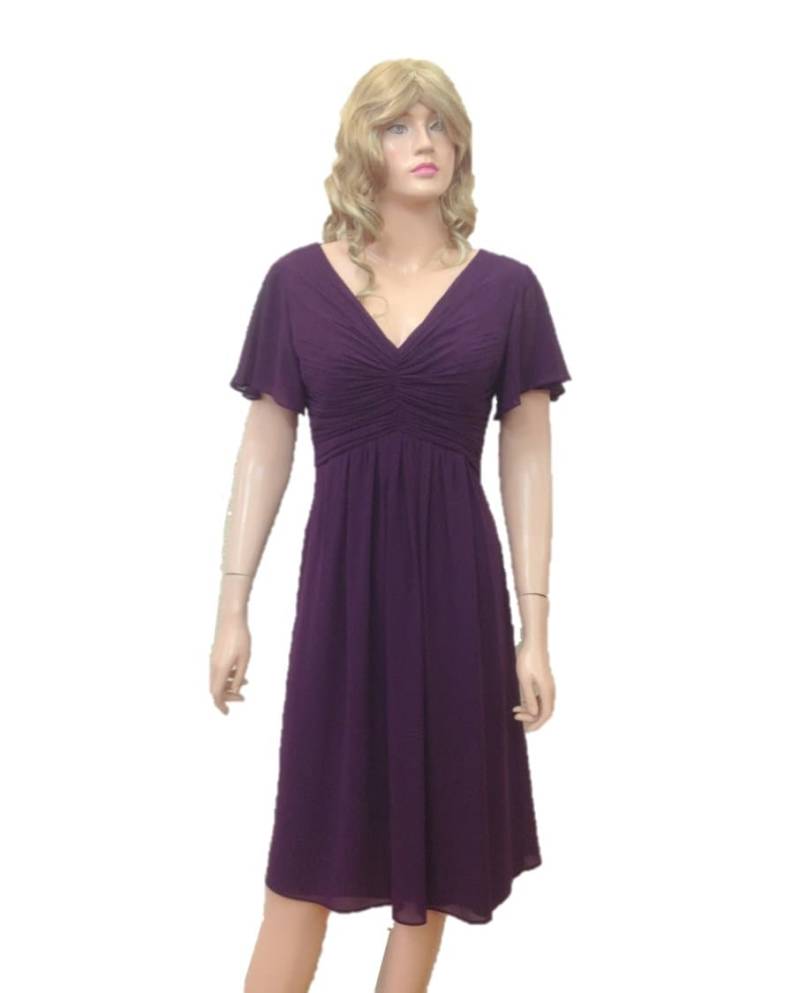 Kleid Mit Ärmeln. Lila Brautjungfernkleid von lisaclothing