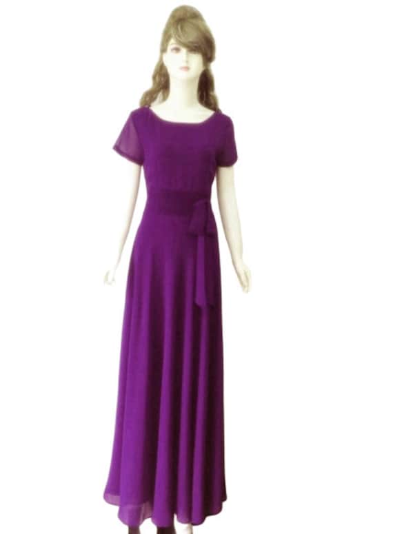 Lila Prom Brautjungfer Kleid. Maxi-Kleid. Chiffon Boden Länge Langes Kleid Mit Ärmeln von lisaclothing