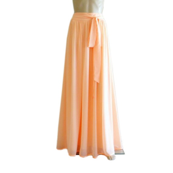 Pfirsich Bodenlänge Rock. Brautjungfernrock. Langer Abendrock von lisaclothing