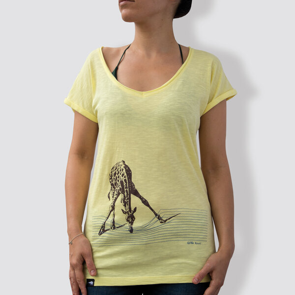 little kiwi Damen T-Shirt, "In der Savanne", Iris Yellow von little kiwi