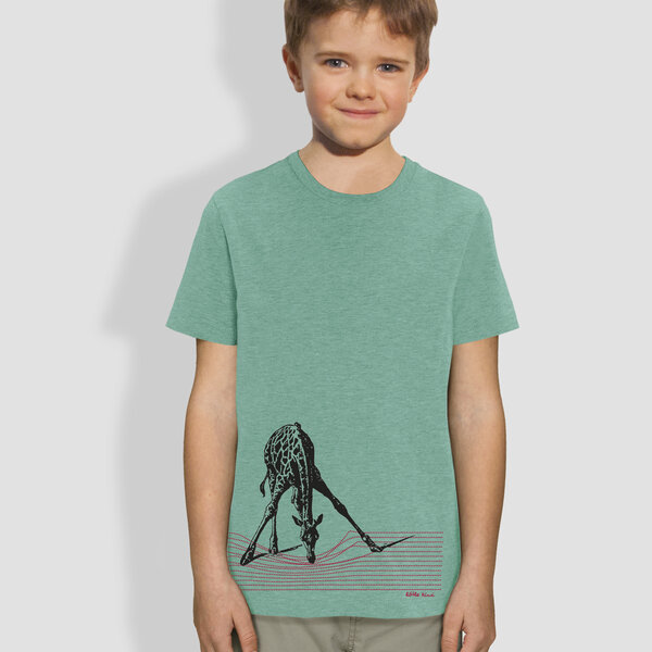 little kiwi Kinder T-Shirt, "In der Savanne" von little kiwi