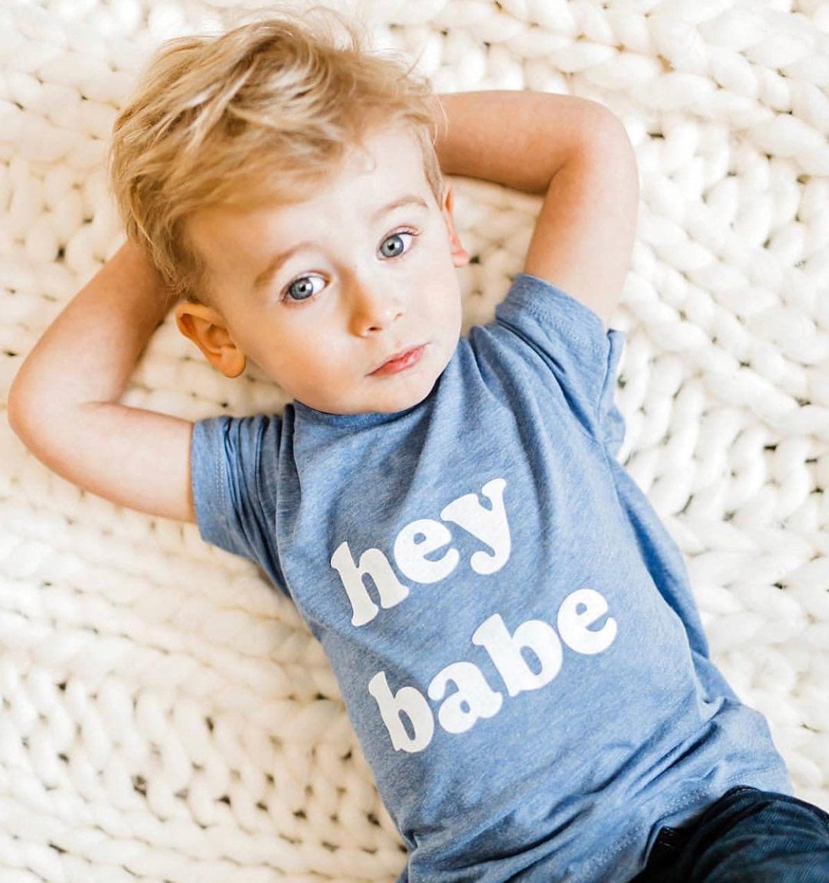 Hey Baby Blaues T-Shirt, Kinder von littlebuncompany