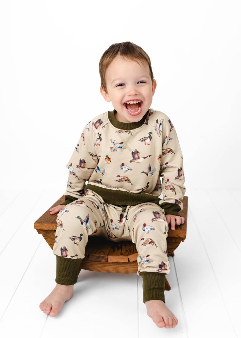 Ducks Bambus Kleinkind-Kind-Outfit Jogger Set, Jungen 2-Teilig Baby Outfit von littlecrownsandcapes