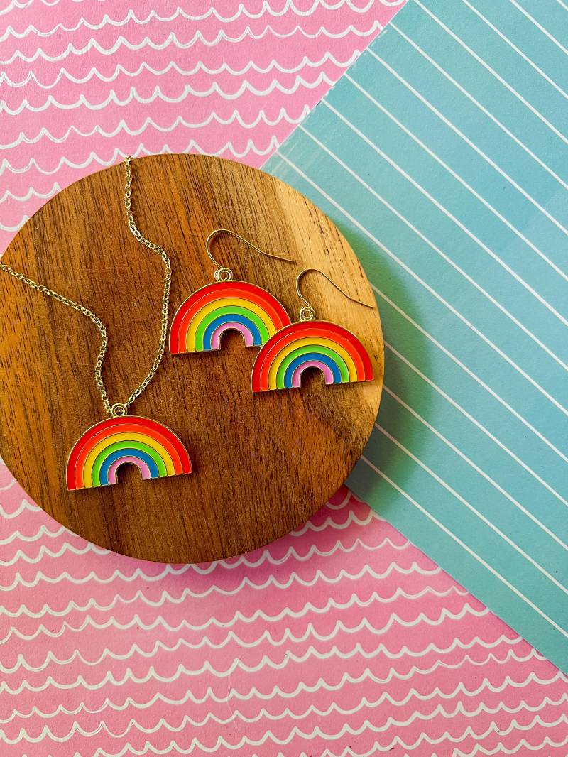 Rad Regenbogen-Halskette - Regenbogen-Schmuck Kinderschmuck Mädchen-Schmuck Moderner Schmuck Charm-Halskette Mädchen-Geschenk von littlegembabes