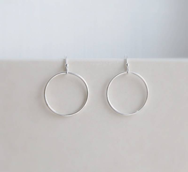 sterling Silber Kreis Ohrringe, Einfacher Und Moderner Schmuck sterling Silber Kreis Ohrringe, Einfacher Und Moderner Schmuck von littleglamour