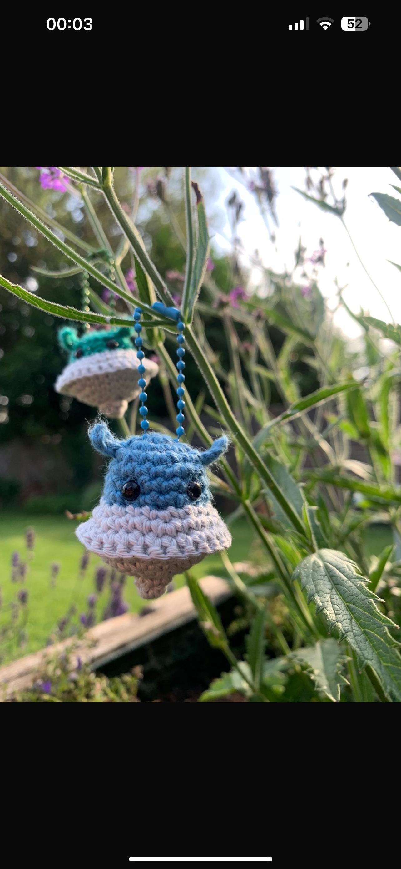 Aliens Im Ufo, Schlüsselanhänger, Autohänger, Handgemacht, Gehäkelt von littlelovecharm