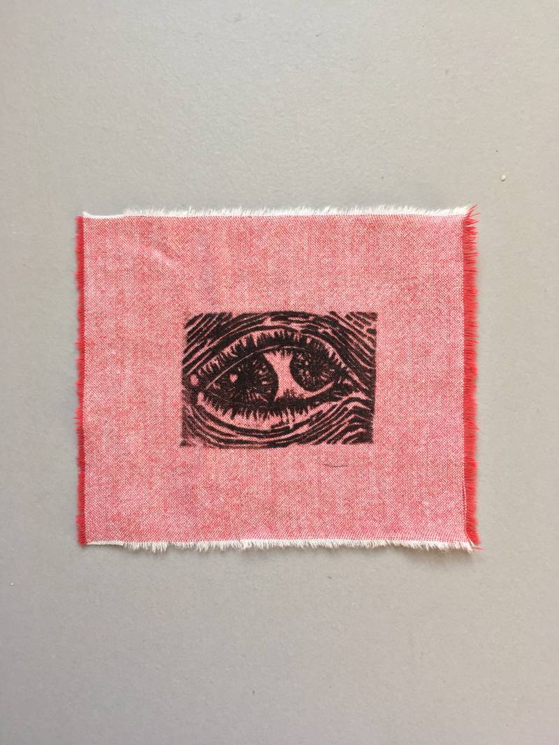 "Rot & Weisser "Pupula Beidseitig" Blockprint Aufnäher." "Rot & Weisser "Pupula Beidseitig" Blockprint Aufnäher." von littlemillipede