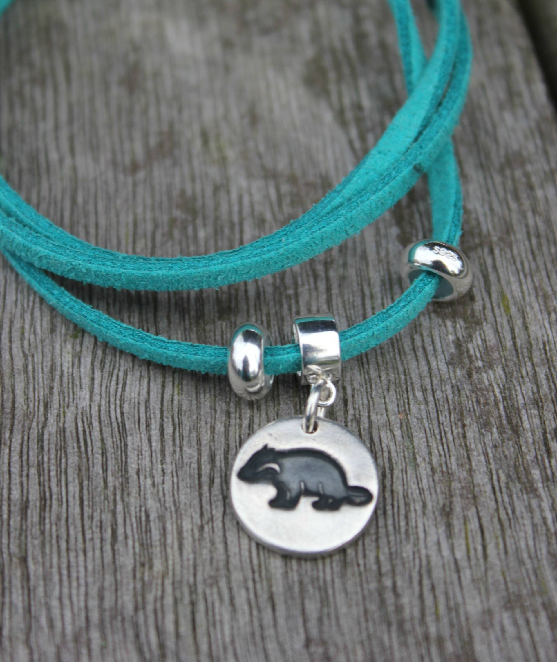 Dachs-Charme-Armband, Silber Dachs Armband, Tierwelt Charm Geschenk, Liebhaber, Druck, Wald Geschenk von littlesilverhedgehog