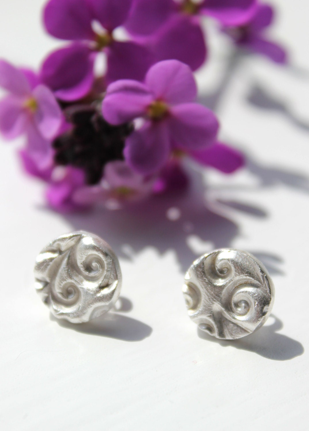 Ozeanwelle Silber Ohrstecker, Grobe Große Kreis Strukturierte Handgestempelte Ohrstecker von littlesilverhedgehog
