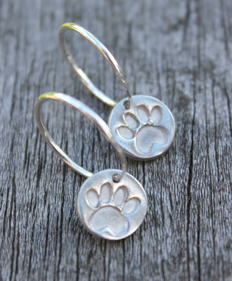 Pfotenabdruck Creolen, Kleine Pfötchen Ohrringe, Silber Katzenpfoten Hundepfoten 925 Pfotenabdruck Creolen, Kleine Pfötchen Ohrringe, Silber Katzenpfoten Hundepfoten 925 von littlesilverhedgehog