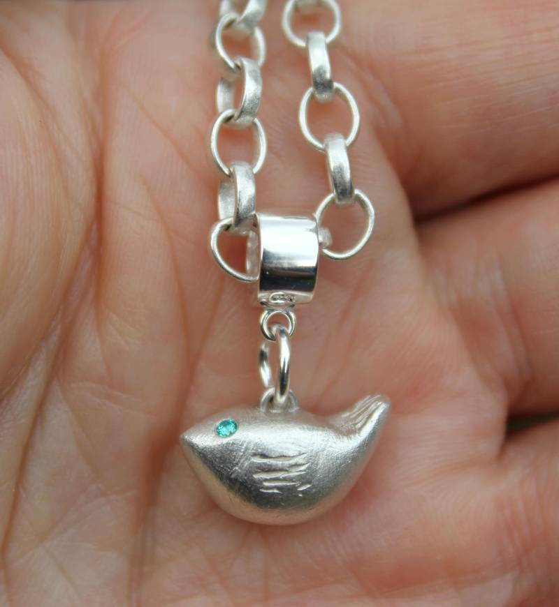 Silberner Zaunkönig Anhänger Für Pandora Armband, Winziger Silberner Vogel, Armbandanhänger, Halskette, Edelstein Geburtsstein Vogel Silberner Zaunkönig Anhänger Für Pandora Armband, Winziger Silberner Vogel, Armbandanhänger, Halskette, Edelstein Geburtsstein Vogel von littlesilverhedgehog