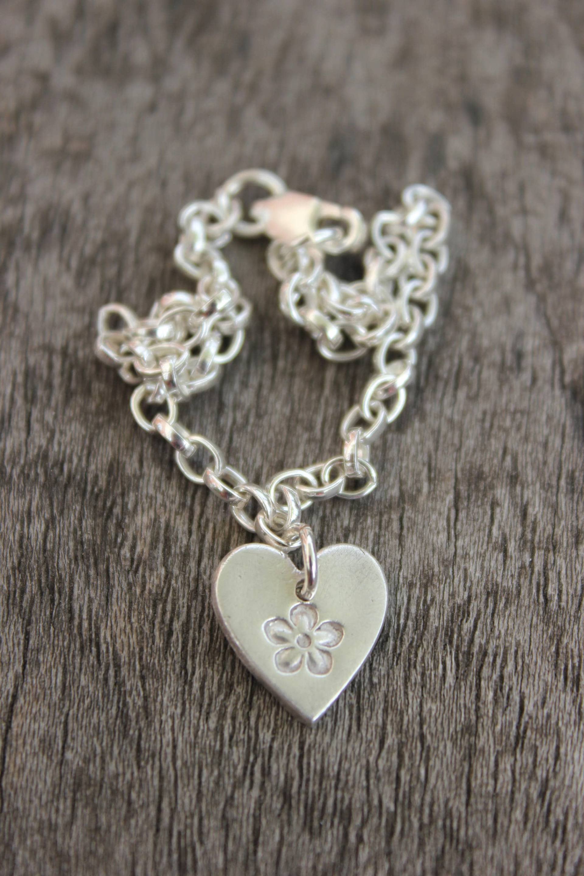 Vergissmißt Nicht Herz Armband, in Erinnerung Gedenkarmband, Silber Vergissmißt Mich Schmuck, Vergissm An Mama von littlesilverhedgehog