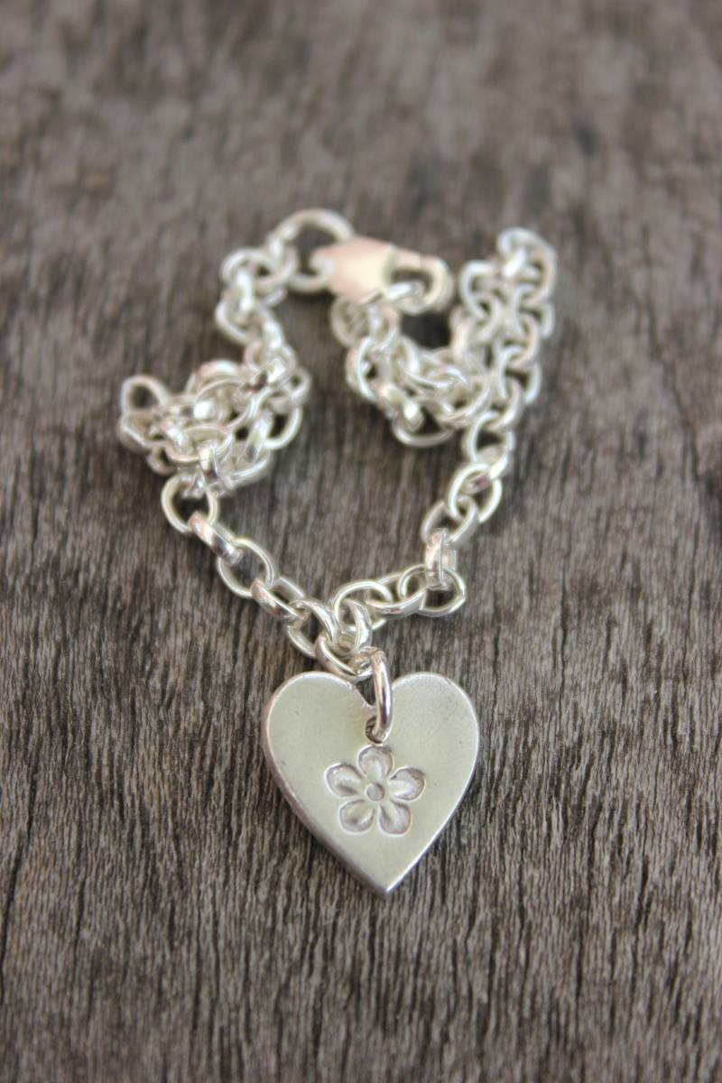 Vergissmißt Nicht Herz Armband, in Erinnerung Gedenkarmband, Silber Vergissmißt Mich Schmuck, Vergissm An Mama von littlesilverhedgehog