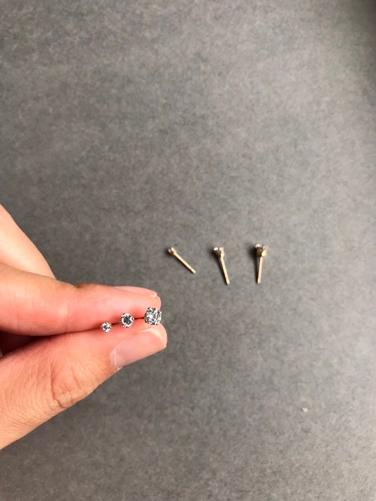 Gold Filled Tiny Cz Ohrstecker - "Gold Filled" Gold Filled Tiny Cz Ohrstecker - "Gold Filled" von littletinyNY