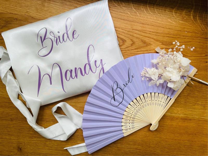 Brautkimono Mit Fächer | Morgenmantel Jga Getting Ready Hochzeit von littleweddingstories